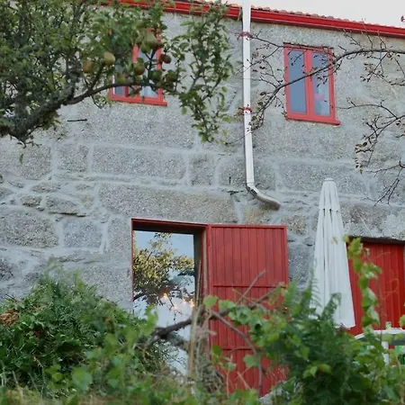 Casa Da Terra بيت للعطل *